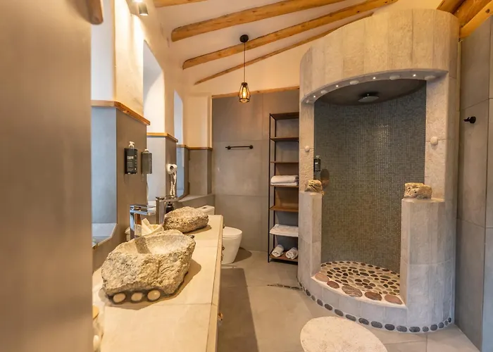 Casa Raiz Handmade House Luxury Hotel